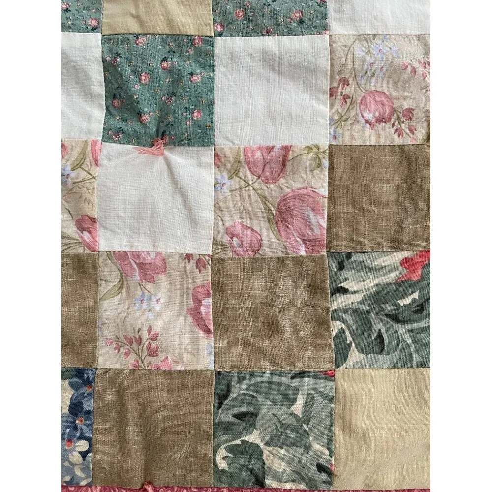 Floral pieced tied quilt pink Trip Around the World 1shabby chic lap blanket 36